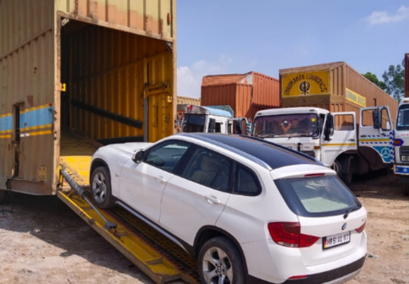 Enclosed Car Transport Service | JanviTrans Delhi Mumbai Chennai Bangalore